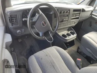 2013 GMC Savana z VIN 1GTW7GBA9D1166148, wystawiony jako Copart lot #73471464 z przebiegiem 127 537 mil mil oraz Szkoda całkowita • Salvage title. Historia ofert i sprzedaży dostępna na DreamBid. Obrazek 8.