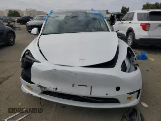 2022 Tesla Model Y Performance with VIN 7SAYGDEF1NF410241, listed as a Copart auction lot 45017155 with 42,652 mi miles and Salvage Title. Bid and sale history available at DreamBid. Image 5.