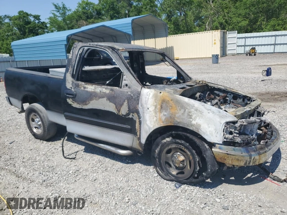 2003 Ford F-150 XL z VIN 2FTRF17W53CA11627, wystawiony jako Copart lot #53781405 z przebiegiem Nie podano mil oraz Szkoda całkowita • Salvage title. Historia ofert i sprzedaży dostępna na DreamBid. Obrazek 4.