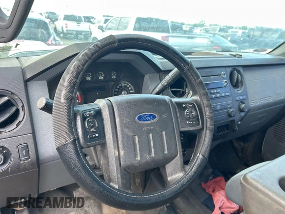 2015 Ford F-250 Lariat z VIN 1FT7W2B61FEB96343, wystawiony jako IAAI lot #42260239 z przebiegiem 171 392 mil mil oraz . Historia ofert i sprzedaży dostępna na DreamBid. Obrazek 5.