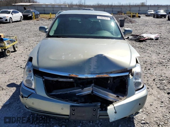 2007 Cadillac DTS Luxury I z VIN 1G6KD57Y97U131827, wystawiony jako Copart lot #47862515 z przebiegiem 103 713 mil mil oraz Szkoda całkowita • Salvage title. Historia ofert i sprzedaży dostępna na DreamBid. Obrazek 5.