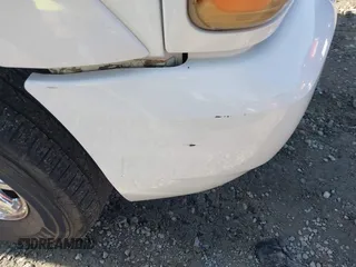 2000 Cadillac Escalade z VIN 1GYEK13R1YR115692, wystawiony jako IAAI lot #41300434 z przebiegiem 431 564 mil mil oraz . Historia ofert i sprzedaży dostępna na DreamBid. Obrazek 16.
