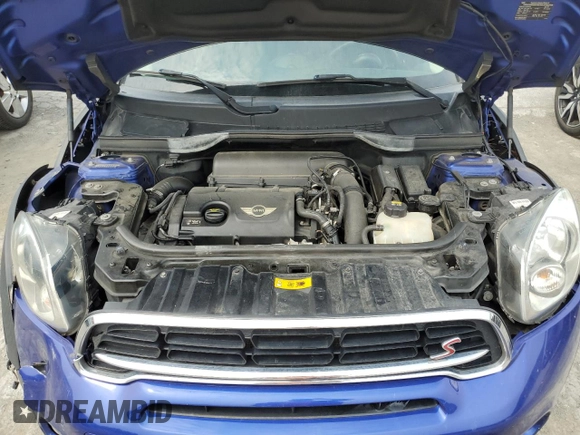 2016 MINI Countryman S with VIN WMWZC5C59GWU02414, listed as a Copart auction lot 59950285 with 106,151 mi miles and Salvage title. Bid and sale history available at DreamBid. Image 11.