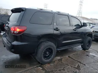 2018 Toyota Sequoia SR5 with VIN 5TDBY5G17JS162297, listed as a Copart auction lot 84745084 with 122,154 mi miles and Salvage Title. Bid and sale history available at carsss.com. Image 3.