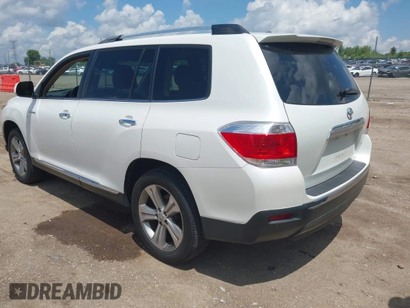 2011 Toyota Highlander Limited with VIN 5TDDK3EH6BS081646, listed as a IAAI auction lot 42612246 with 114,488 mi miles and . Bid and sale history available at DreamBid. Image 3.