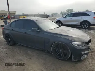 2016 BMW M3 z VIN WBS8M9C58G5E68988, wystawiony jako Copart lot #58784185 z przebiegiem 86 577 mil mil oraz Tytuł czysty. Historia ofert i sprzedaży dostępna na DreamBid. Obrazek 4.