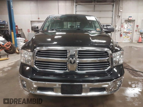 2018 Ram 1500 Big Horn with VIN 1C6RR7LG0JS352281, listed as a IAAI auction lot 39980706 with 56,822 mi miles. Bid and sale history available at carsss.com. Image 11.