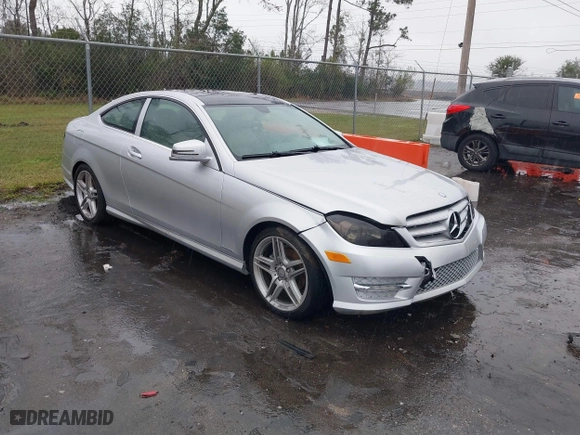 2013 Mercedes-Benz C-Class C 250 with VIN WDDGJ4HB3DF971933, listed as a IAAI auction lot 41628220 with 124,583 mi miles. Bid and sale history available at carsss.com. Image 1.