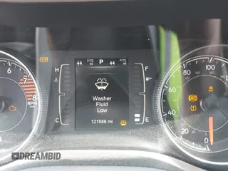 2016 Jeep Cherokee Latitude с VIN 1C4PJMCS3GW278995, выставлен на аукционе IAAI как лот 42416172 с пробегом 121 586 миль миль и . История ставок и продаж доступна на DreamBid. Изображение 7.