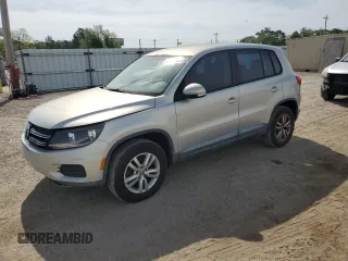 2013 Volkswagen Tiguan SE with VIN WVGAV3AXXDW618413, listed as a Copart auction lot 53953905 with 141,853 mi miles and Clean title. Bid and sale history available at DreamBid. Image 1.