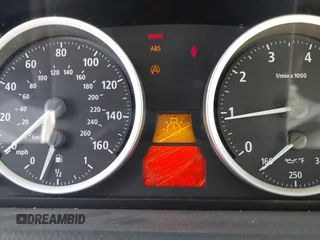 2005 BMW 6 Series 645Ci z VIN WBAEH73445B191324, wystawiony jako IAAI lot #42333115 z przebiegiem 77 317 mil mil oraz . Historia ofert i sprzedaży dostępna na DreamBid. Obrazek 7.