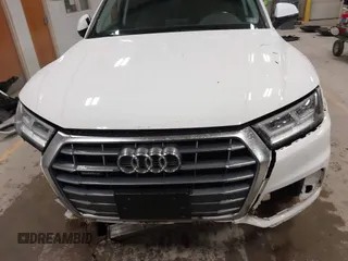 2018 Audi Q5 Premium Plus with VIN WA1BNAFY3J2236543, listed as a IAAI auction lot 41936777 with 86,994 mi miles. Bid and sale history available at carsss.com. Image 13.