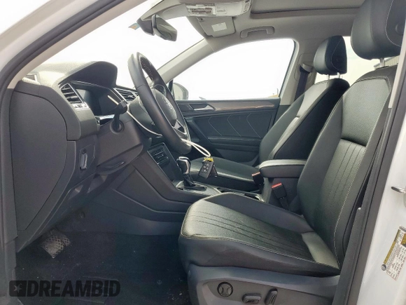 2022 Volkswagen Tiguan SE with VIN 3VV3B7AX5NM172462, listed as a Copart auction lot 53731295 with 48,138 mi miles and Salvage Title. Bid and sale history available at DreamBid. Image 7.