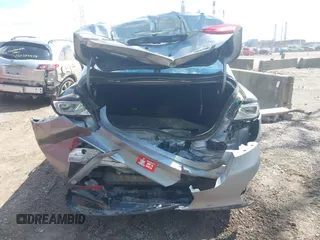 2015 Chrysler 200 S с VIN 1C3CCCBB5FN696911, выставлен на аукционе IAAI как лот 42394373 с пробегом 142 101 миль миль и . История ставок и продаж доступна на DreamBid. Изображение 16.
