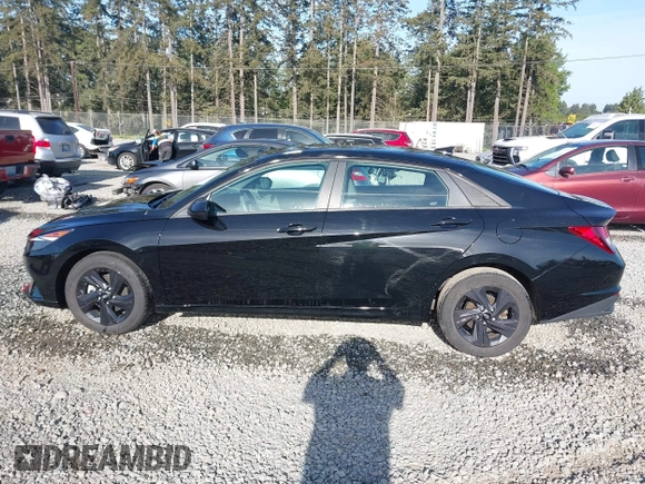 2022 Hyundai Elantra SEL z VIN 5NPLS4AG6NH060109, wystawiony jako IAAI lot #42227757 z przebiegiem 17 586 mil mil oraz . Historia ofert i sprzedaży dostępna na DreamBid. Obrazek 14.