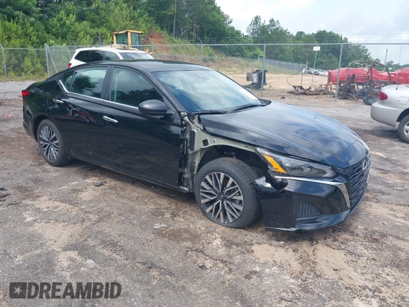 2025 Nissan Altima SV z VIN 1N4BL4DV9SN375653, wystawiony jako IAAI lot #42509470 z przebiegiem 6 362 mil mil oraz . Historia ofert i sprzedaży dostępna na DreamBid. Obrazek 1.