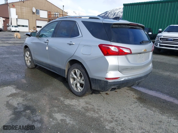 2020 Chevrolet Equinox LT with VIN 3GNAXVEX6LS590812, listed as a IAAI auction lot 41831301 with 77,831 mi miles. Bid and sale history available at carsss.com. Image 3.