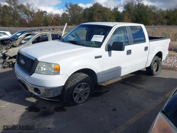 2007 Ford F-150 XLT with VIN 1FTPW14567KD58999, listed as a IAAI auction lot 40896476 with 210,997 mi miles. Bid and sale history available at carsss.com. Image 2.