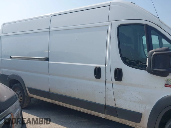 2018 Ram ProMaster Cargo z VIN 3C6TRVDG9JE122797, wystawiony jako IAAI lot #42275056 z przebiegiem 275 341 mil mil oraz . Historia ofert i sprzedaży dostępna na DreamBid. Obrazek 13.
