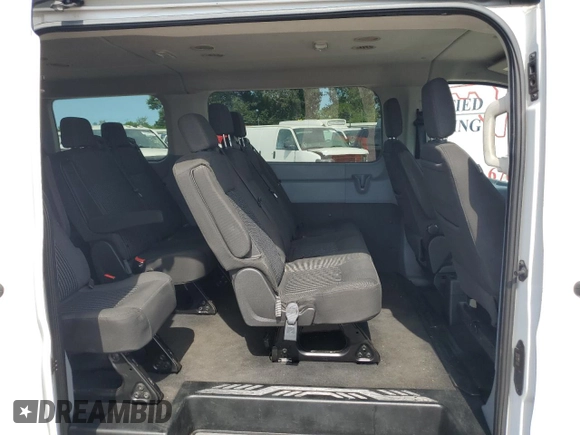 2018 Ford Transit Passenger XL с VIN 1FBZX2YM3JKB05891, выставлен на аукционе Copart как лот 61775515 с пробегом 197 697 миль миль и Чистый • Clean title. История ставок и продаж доступна на DreamBid. Изображение 11.