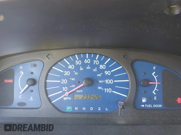 2003 Toyota Sienna CE with VIN 4T3ZF19C53U539951, listed as a IAAI auction lot 41906505 with 233,426 mi miles. Bid and sale history available at carsss.com. Image 7.