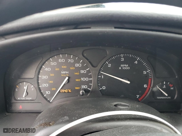 2000 Saturn SL with VIN 1G8ZH528XYZ217346, listed as a Copart auction lot 51164695 with 94,076 mi miles and Salvage Title. Bid and sale history available at carsss.com. Image 9.