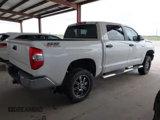 2014 Toyota Tundra 4WD Truck SR5 with VIN 5TFDW5F15EX375328, listed as a IAAI auction lot 41895453 with 131,707 mi miles. Bid and sale history available at carsss.com. Image 4.