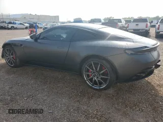 2018 Aston Martin DB11 z VIN SCFRMFAV1JGL05008, wystawiony jako Copart lot #51495205 z przebiegiem 18 133 mil mil oraz Szkoda całkowita • Salvage title. Historia ofert i sprzedaży dostępna na DreamBid. Obrazek 2.