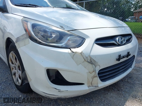 2012 Hyundai Accent GS z VIN KMHCT5AE4CU016044, wystawiony jako IAAI lot #42803906 z przebiegiem 168 824 mil mil oraz . Historia ofert i sprzedaży dostępna na DreamBid. Obrazek 14.