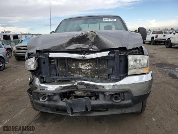 2004 Ford Super Duty F-250 XL with VIN 1FTNX21PX4EC73920, listed as a Copart auction lot 86397064 with 373,214 mi miles and Salvage Title. Bid and sale history available at carsss.com. Image 5.