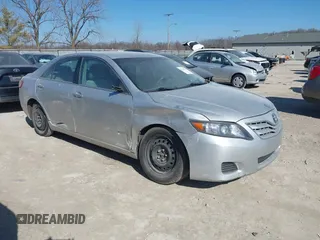 2011 Toyota Camry LE with VIN 4T1BF3EK7BU672910, listed as a IAAI auction lot 41768073 with 189,419 mi miles. Bid and sale history available at carsss.com. Image 1.