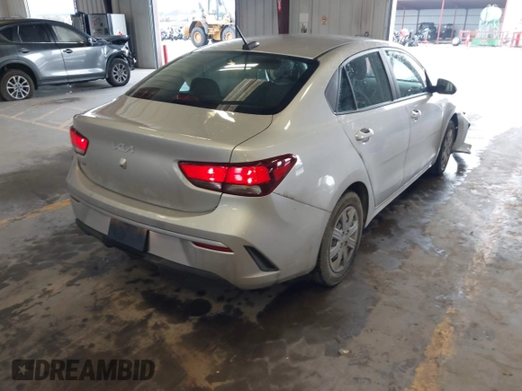 2022 Kia Rio S with VIN 3KPA24AD2NE473517, listed as a IAAI auction lot 41704769 with 52,810 mi miles. Bid and sale history available at carsss.com. Image 4.