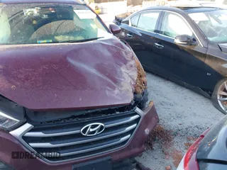 2017 Hyundai Tucson SE with VIN KM8J3CA4XHU500746, listed as a IAAI auction lot 41687679 with 69,826 mi miles. Bid and sale history available at carsss.com. Image 6.