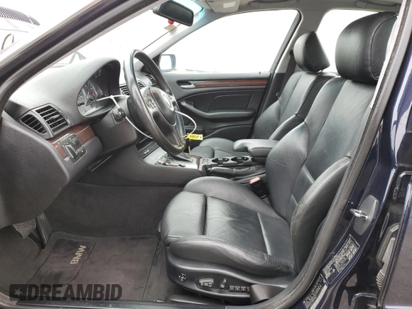 2003 BMW 3 Series 330i with VIN WBAEV53413KM30841, listed as a Copart auction lot 76407924 with 121,102 mi miles and Salvage Title. Bid and sale history available at carsss.com. Image 7.