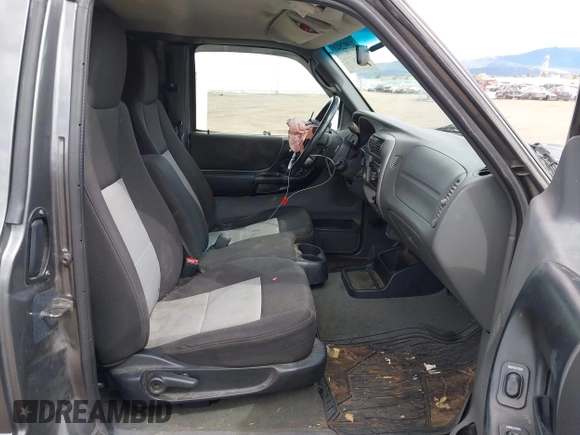 2004 Ford Ranger XL Fleet with VIN 1FTZR45E94PB64711, listed as a IAAI auction lot 41992841 with 224,341 mi miles. Bid and sale history available at carsss.com. Image 5.