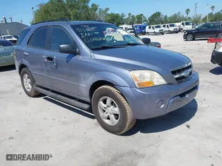 2009 Kia Sorento LX with VIN KNDJD735X95896820, listed as a IAAI auction lot 41960719 with 212,058 mi miles. Bid and sale history available at carsss.com. Image 1.