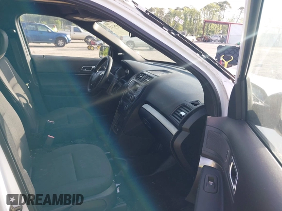 2017 Ford Police Interceptor Utility with VIN 1FM5K8AR0HGB92630, listed as a IAAI auction lot 42276713 with Not provided miles and . Bid and sale history available at DreamBid. Image 5.
