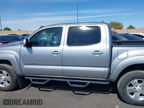 2014 Toyota Tacoma PreRunner with VIN 5TFJU4GN3EX051198, listed as a IAAI auction lot 41764088 with 126,259 mi miles. Bid and sale history available at carsss.com. Image 14.