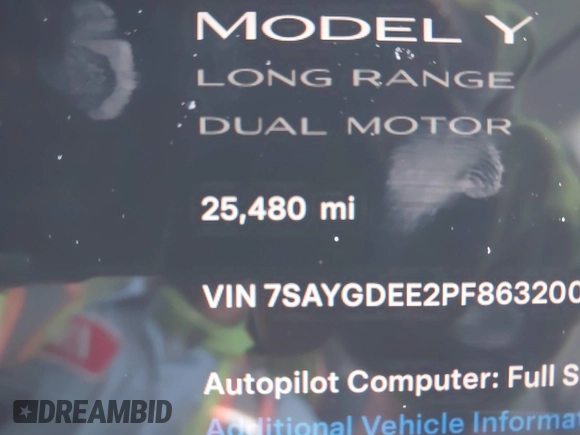 2023 Tesla Model Y Long Range z VIN 7SAYGDEE2PF863200, wystawiony jako IAAI lot #41805168 z przebiegiem 25 480 mil mil oraz . Historia ofert i sprzedaży dostępna na DreamBid. Obrazek 16.