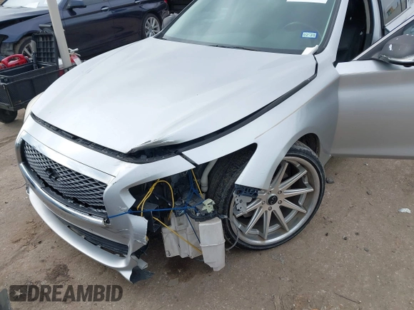 2014 Infiniti Q50 with VIN JN1BV7AP0EM681679, listed as a IAAI auction lot 41371773 with 141,940 mi miles. Bid and sale history available at carsss.com. Image 6.