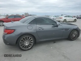 2017 Mercedes-Benz SLC 300 z VIN WDDPK3JA3HF137269, wystawiony jako Copart lot #45907695 z przebiegiem 80 308 mil mil oraz Szkoda całkowita • Salvage title. Historia ofert i sprzedaży dostępna na DreamBid. Obrazek 3.
