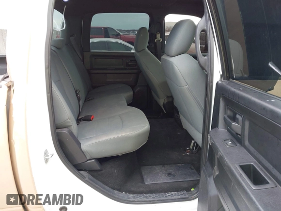 2015 Ram 1500 Express z VIN 1C6RR6KT6FS654450, wystawiony jako IAAI lot #41342835 z przebiegiem 147 336 mil mil oraz . Historia ofert i sprzedaży dostępna na DreamBid. Obrazek 8.