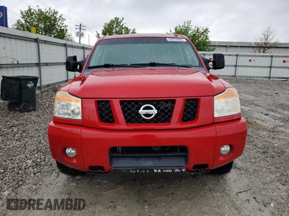 2008 Nissan Titan XE z VIN 1N6AA07F18N341057, wystawiony jako Copart lot #53976465 z przebiegiem 206 495 mil mil oraz Czysty tytuł • Clean title. Historia ofert i sprzedaży dostępna na DreamBid. Obrazek 5.