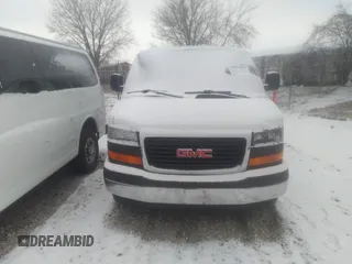 2018 GMC Savana Cargo with VIN 1GTW7AFG6J1902874, listed as a IAAI auction lot 41074511 with 70,760 mi miles. Bid and sale history available at carsss.com. Image 12.