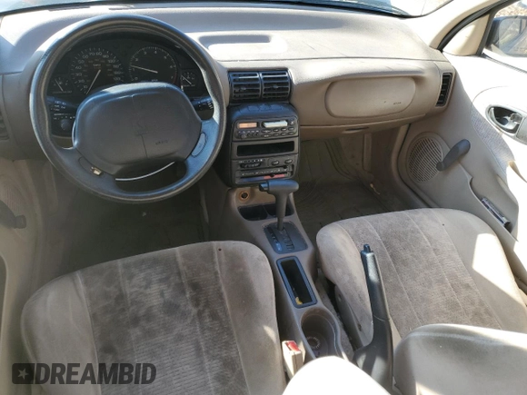 1998 Saturn SL z VIN 1G8ZK5275WZ210570, wystawiony jako Copart lot #82993114 z przebiegiem 144 690 mil mil oraz Szkody całkowita. Historia ofert i sprzedaży dostępna na DreamBid. Obrazek 8.