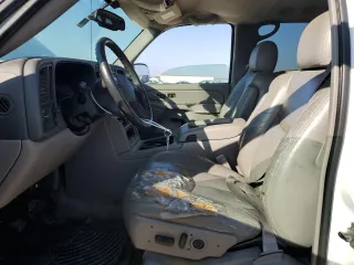 2004 Chevrolet Tahoe LT with VIN 1GNEC13Z74R164089, listed as a Copart auction lot 44317175 with 165,752 mi miles and Salvage Title. Bid and sale history available at carsss.com. Image 7.