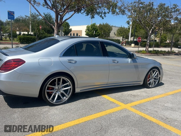 2017 Mercedes-Benz S 550 with VIN WDDUG8FB4HA317568, listed as a Copart auction lot 54989555 with 43,309 mi miles and Salvage Title. Bid and sale history available at carsss.com. Image 4.