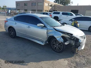 2015 Nissan Altima SL z VIN 1N4AL3AP1FC127345, wystawiony jako IAAI lot #42420834 z przebiegiem 134 391 mil mil oraz . Historia ofert i sprzedaży dostępna na DreamBid. Obrazek 1.
