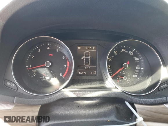 2016 Volkswagen Passat SE z VIN 1VWBT7A38GC008483, wystawiony jako Copart lot #52851805 z przebiegiem 116 672 mil mil oraz Szkoda całkowita • Salvage title. Historia ofert i sprzedaży dostępna na DreamBid. Obrazek 9.