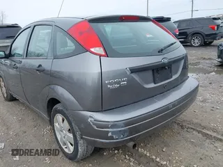 2007 Ford Focus S with VIN 1FAFP37N67W221172, listed as a IAAI auction lot 41948604 with 149,564 mi miles and . Bid and sale history available at carsss.com. Image 6.